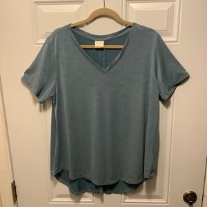 Mod Ref| XL Top V-Neck Pleated High Lo Back Blue Relaxed Comfort Modal Tee